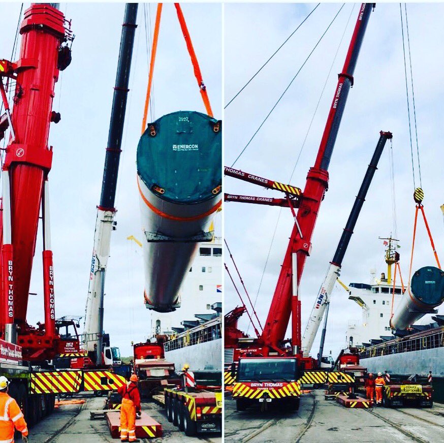Bryn Thomas group working in harmony ..400t and the boss #tadanocranes#liebherrcranes
#tandemlift putting safety first <a href="/BJWCRANES/">BJW #CRANES LTD</a> <a href="/BTCRANES/">BRYN THOMAS #CRANES</a>