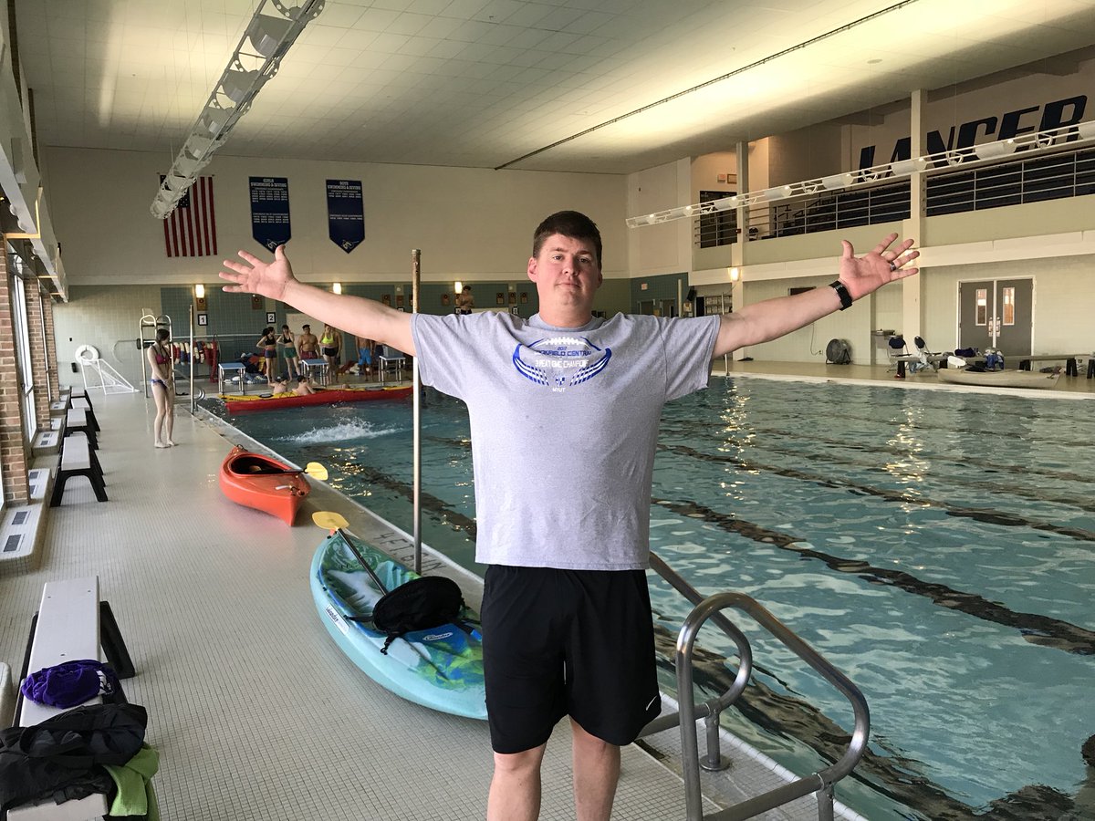 BCHS_Legend's tweet photo. Covering Outdoor pursuits kayaking in the pool!! https://t.co/fgbvWRGU89