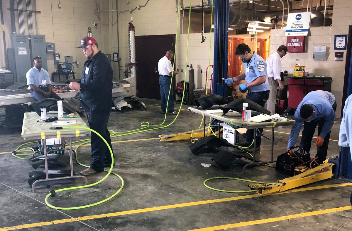 Polyvance (@polyvance) on Twitter photo John Wilburn spent some time at the <a href="/SkillsUSA_AL/">SkillsUSA Alabama</a> competition this week. Here are a few photos he took while he was there.
John also helped judge the collision repair segment. Great job to all those who competed!
#SkillsUSA #education #Alabama John Wilburn spent some time at the <a href="/SkillsUSA_AL/">SkillsUSA Alabama</a> competition this week. Here are a few photos he took while he was there.
John also helped judge the collision repair segment. Great job to all those who competed!
#SkillsUSA #education #Alabama