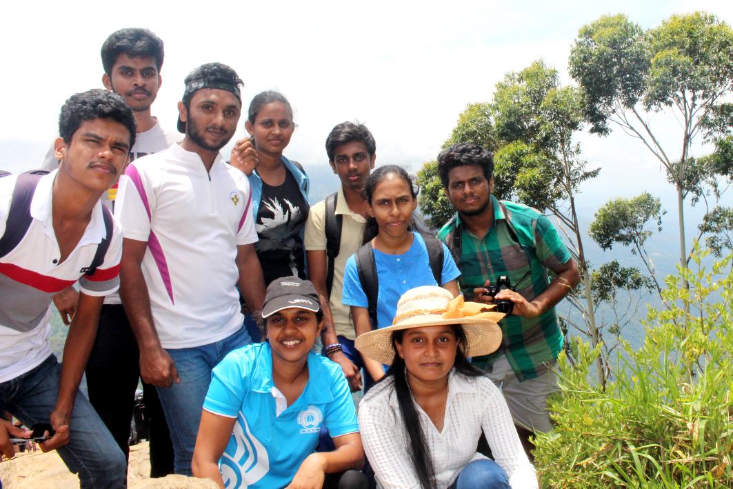 chamikacme's tweet photo. #NewCoverPic #EllaRock #SetEka #SriLanka #lka https://t.co/A8bR9338vG