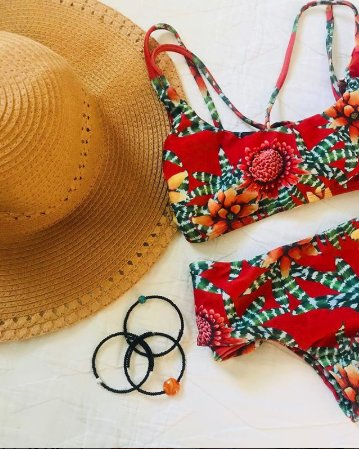 Summer sunshine on the mind 🌞🌴✨ #EarthMoonSun
@maninibikinis <a href="/astronobeads/">Astronobeads</a>