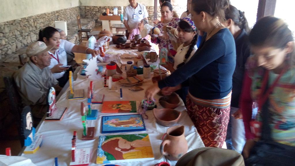 INASS_BOCON's tweet photo. LA GOBERNACION DEL ESTADO TRUJILLO PRESENTE @magallyvina EN LAS EXPOSICIONES EN TALLA Y MADERA DE NUESTROS ARBOLES DEL SABER @salainass ABUEL@S TALENTOSOS @CarlosInass https://t.co/sAmxi9TD2G