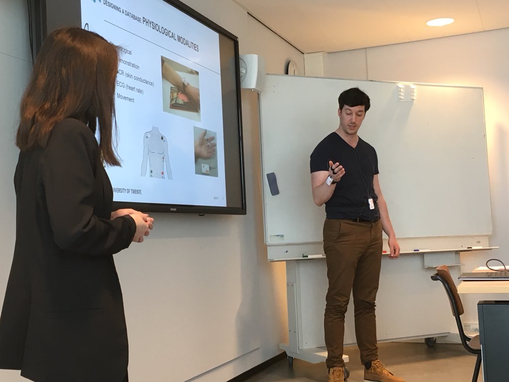khiettruong's tweet image. .@dkjheylen kicking off our course on Affective Computing! Plus Deniece and Michel, our phd students, who are showing the sensors we will be using for our data collection! Students will learn how to develop emo tech! #utwente #interactiontechnology #humanmediainteraction
