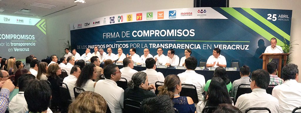 TEPJF_XAL's tweet photo. El magistrado de #SalaXalapa Juan Manuel Sánchez Macías, asistió a la Firma de Compromisos de los Partidos Políticos por la Transparencia en Veracruz - #Proceso2018 #TEPJF https://t.co/Q4QWkFv0Ky