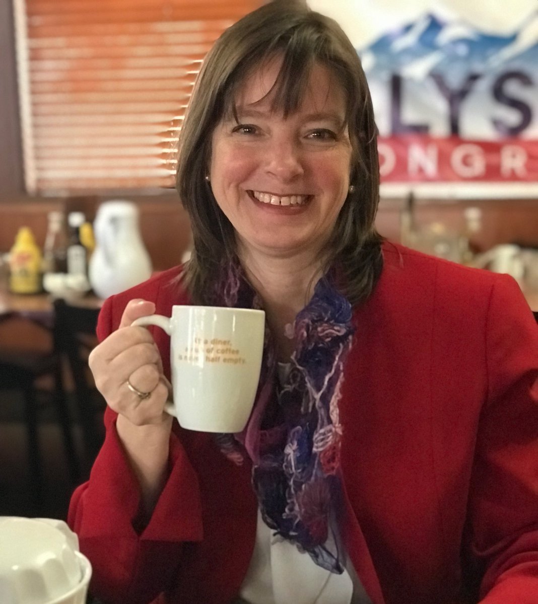 AlyseGalvin's tweet image. Here at Denny’s on Denali Street till 9:30am! #GalvinizingAK #OpenHours