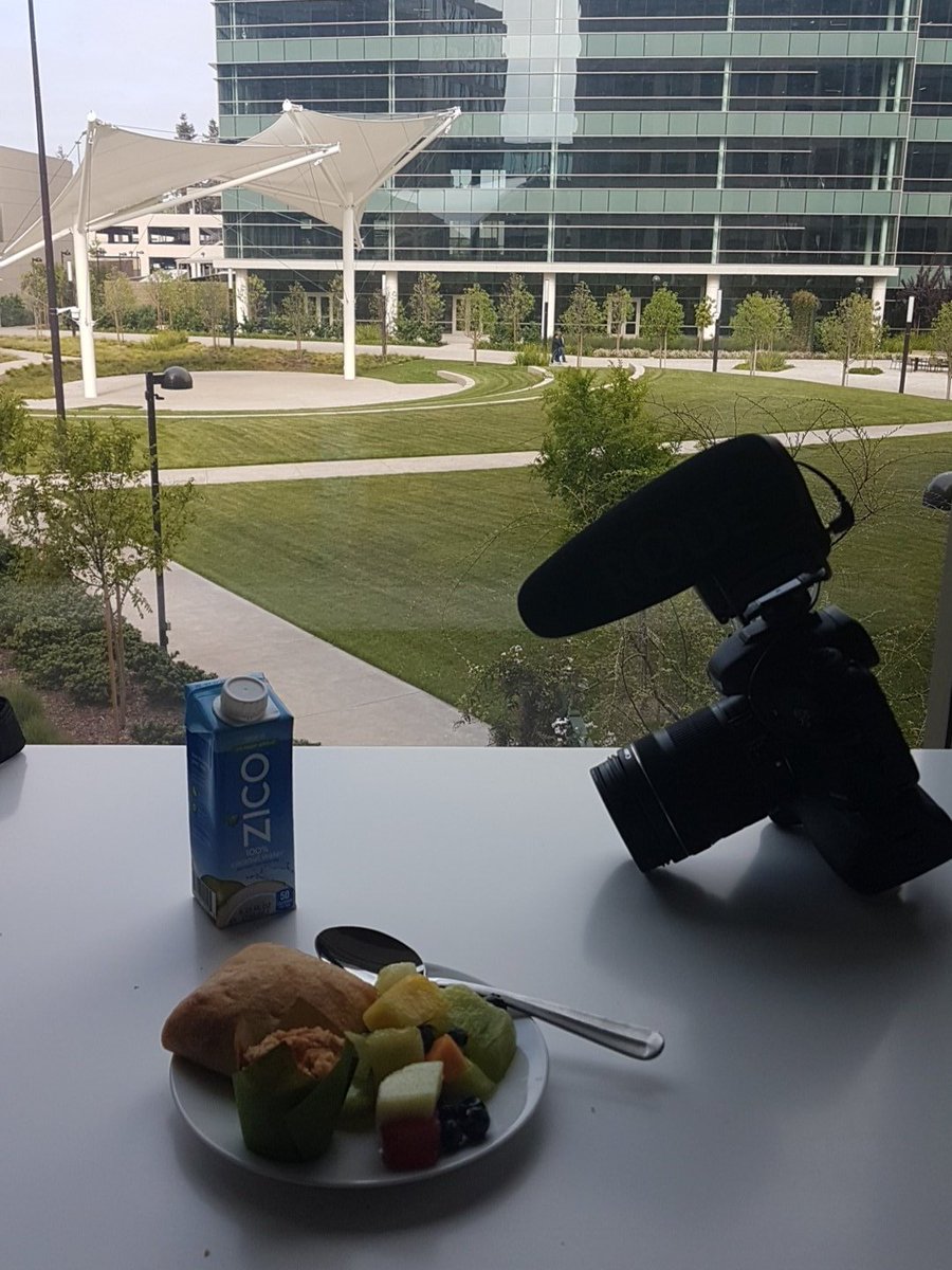 Devbytes_'s tweet image. Eating at @PaloAltoNtwks
With a nice view at the courtyard