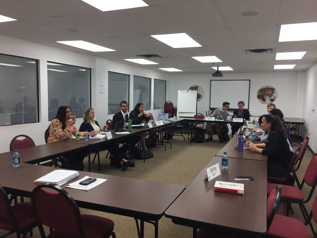 CAS_ct's tweet photo. The CT State Student Advisory Council on Education meets to discuss next steps following its statewide CT Sees initiative #CTSees #SSACE https://t.co/JttVsBsMsE