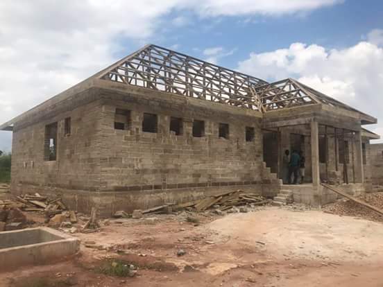 Happyness Seneda tweet media