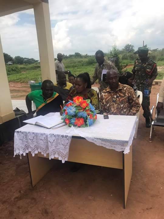 Happyness Seneda tweet media