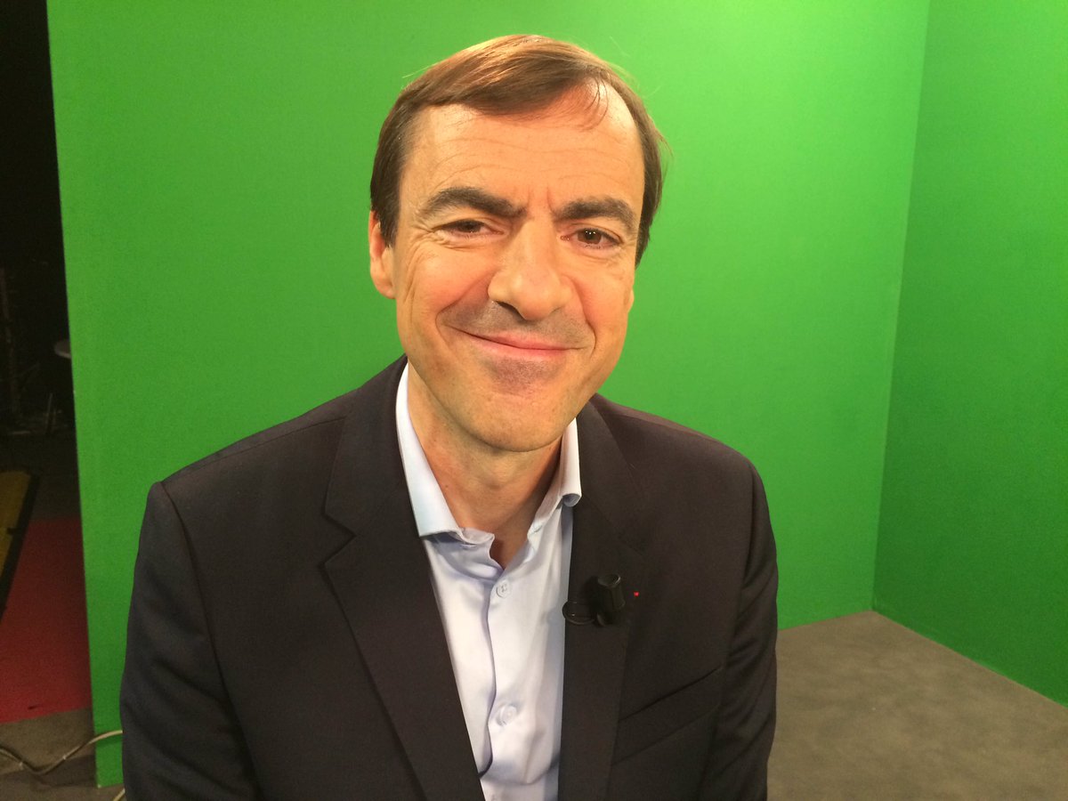 JpVacher's tweet photo. Dans l' #InvitéRédac sur @TLMLyon à 18:38/20:38/23:38 et demain 11:38, @dkaryotis, Directeur général de la @BanquePopAura présente le plan stratégique #CGR2020 de la nouvelle Banque Populaire Auvergne-Rhône-Alpes.  #banque #proximité #digital #construire #grandir #réussir https://t.co/mBeBUCJyDd