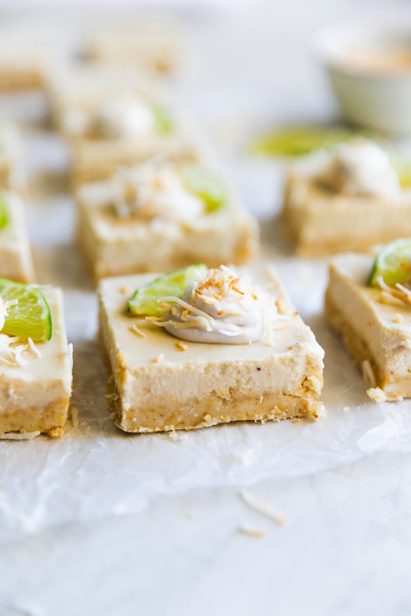 asassyspoon's tweet photo. Coconut Key Lime Pie Bars made with @simplemills! Dessert so rich and creamy, you won't even know it's dairy-free, grain-free, gluten-free and refined sugar free. π https://t.co/DFVqWqYTIV #ad #SimpleMills #TheSimpleWay #ThriveMarket https://t.co/6viGXiXveA