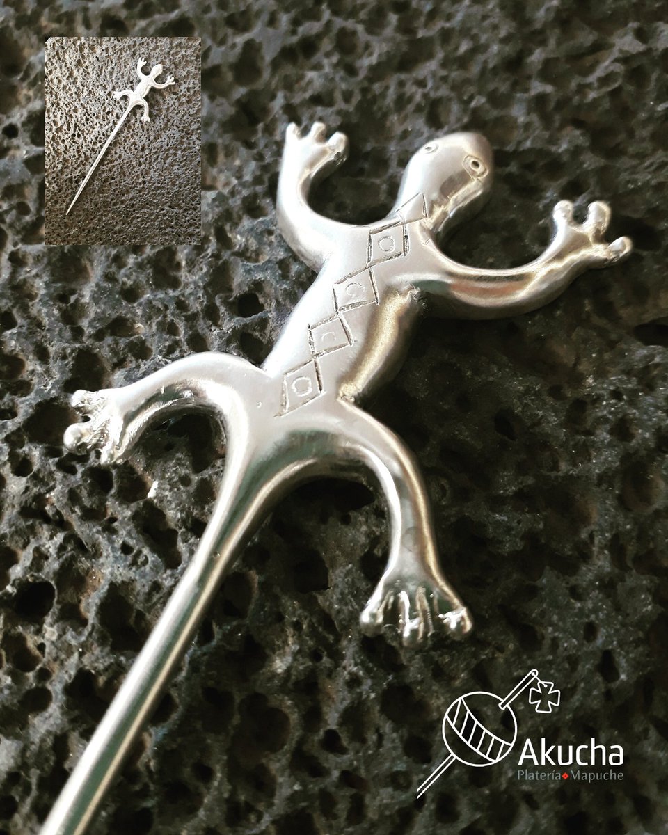 AkuchaPlateria's tweet photo. Fillküñ #lagartija #PlateriaMapuche #Fachiantu #hoy #VitrinaAkucha #interior @Perpiacere_ #Barrio #Brasil #Stgowarriamew 😉 https://t.co/tOGWEVfN9M