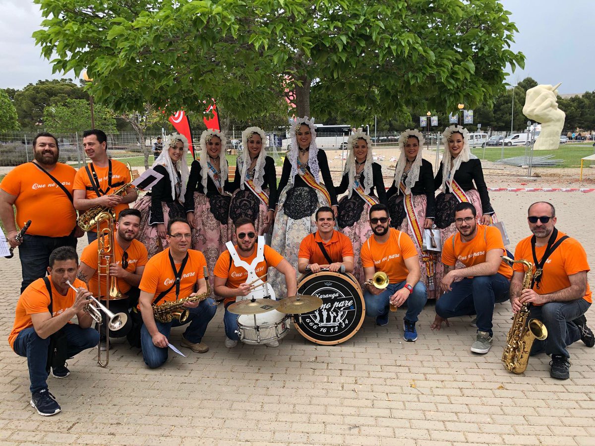 IgnitionAlicant's tweet photo. Los de Rumusic siguen llevando música allá donde van! 😁🥁📯 Esta vez en la UA promocionando las hogueras de San Juan!
#Alicante #Rumusic #IgnitionAlicante #Empresas #Talento https://t.co/SUwfCjawG2