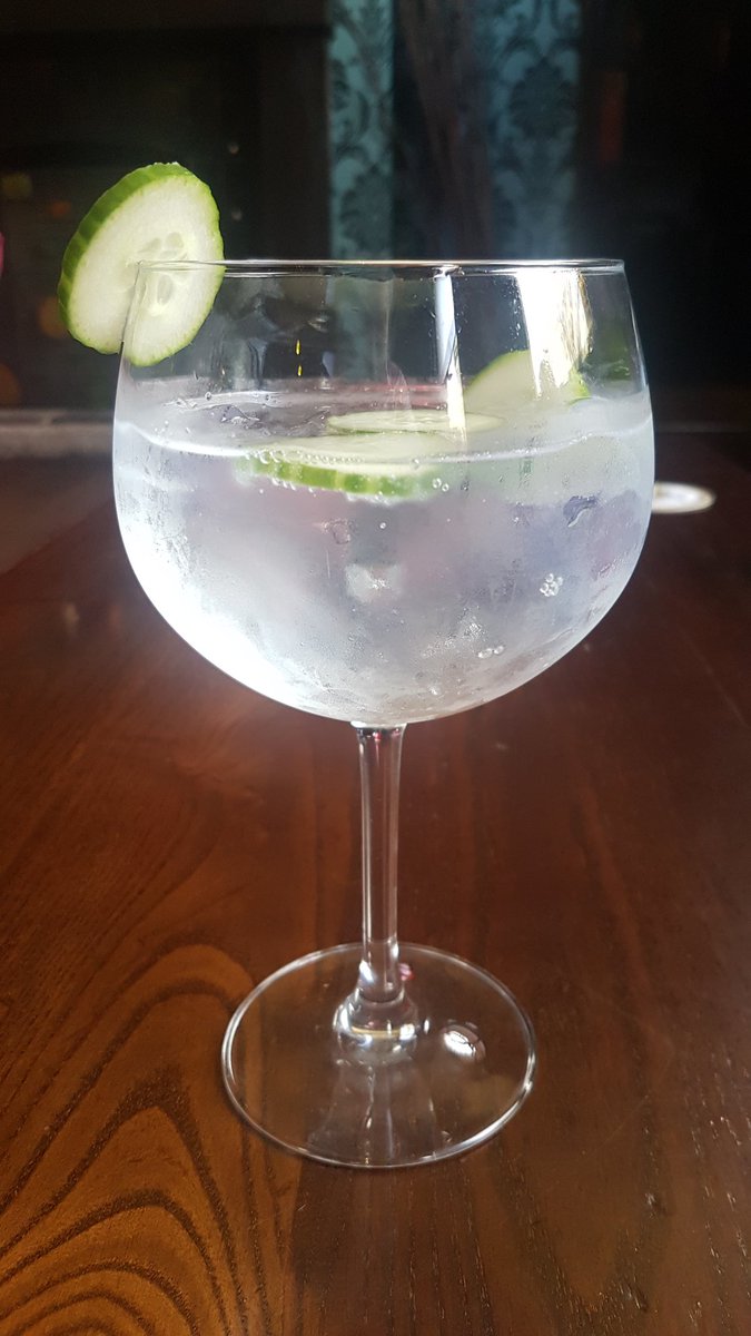 Arrived a bit early. Looking forward to everyone arriving. First of the night #youngprofessionals #preston #hendricksgins #lancashire