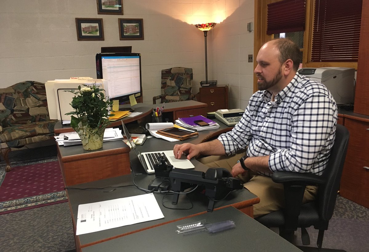 EssayWeaver's tweet photo. Our “substitute” administrative assistants while our awesome Marjorie Woodhull and Trish Darrough are enjoying lunch. #TMC #AdministrativeProfessionalsDay #SJSDproud https://t.co/tFtTrI25gn