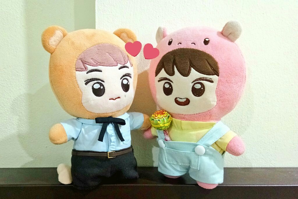 noonzzaram's tweet photo. ไปเซเว่นไม่มีจุ๊ปป้าจุ๊ปรถที่นุชอบเยย นุเยยซื้อมาฝากพิมัคแทน #haeppo #marklion #해뽀 #맠라이언 #동맠 #nctdoll https://t.co/W5bZnoe8f9