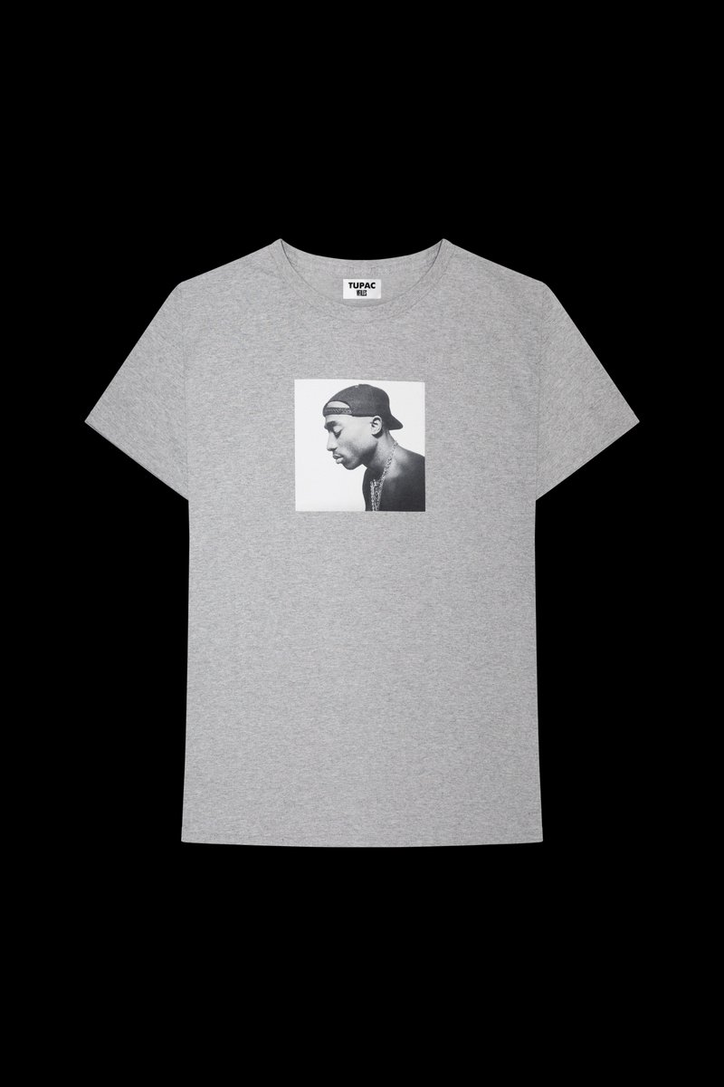 2PAC's tweet photo. The Estate of Tupac Shakur is pleased to announce the launch of the TUPAC POETRY COLLECTION for National Poetry Month. A launch event happening at @VFILES on April 26, includes a special edition of Pass the Aux, an open mic opportunity for the VFILES community of artists. https://t.co/EFAha76rJX