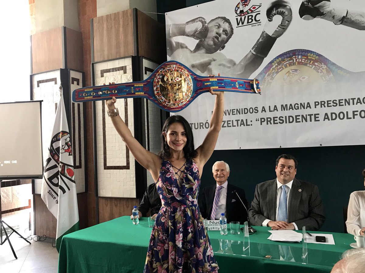Boxeo_DeNocaut's tweet photo. 📸 #FotoGalería presentación del Cinturón TZELTAL Adolfo López Mateos que se dará en la pelea del 5 de Mayo entre @GGGBoxing Vs @VanesBoxing #BoxeoCMB #BoxingWBC #WBC #Box #Boxing https://t.co/Ez7jQV5cGo