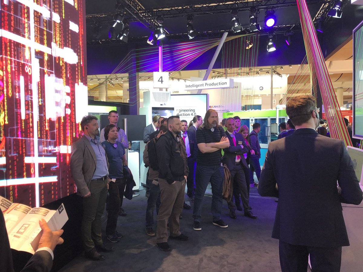 Andreas_Schr's tweet photo. Have you already visited our joint booth D28 in hall 8? See how „Smart Engineering and Production 4.0“ #SEAP40 leads you to an efficient industrial panel building! #HM18 #Eplan #Rittal #PhoenixContact https://t.co/tKpsNFFhX4 https://t.co/iAoKgUS0IA