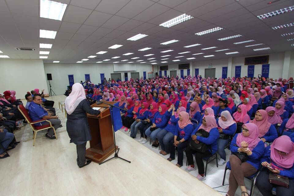 sha_habshee's tweet photo. Pelancaran Jentera Puteri UMNO Peringkat Wilayah Persekutuan yang telah disempurnakan oleh YM Datuk Seri @RajaNongChik ,Timbalan Pengerusi BPUNWP mewakili YBM DSU @TengkuAdnanReal #PuteriUMNOWP #PuteriPeduli @emysamsudin https://t.co/9ccnSjFZvR