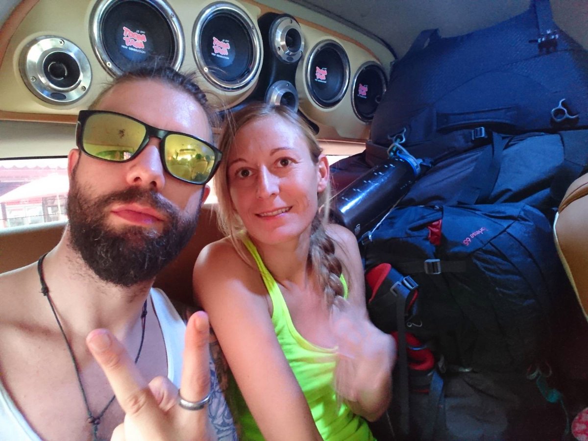 EverOnTravel's tweet photo. #LAOS - auf nach Luang Prabang

Der Weg von Vang Vieng hielt eine abenteuerliche Fahrt mit plattem Reifen, Regen, umgestürztem Strommast und obligatorischen #Schlaglöchern bereit...

#weltreise #laos #vangvieng #luangprabang #bus #asien #reise #asienreise #südostasien #reisen https://t.co/Q929lFE5lS