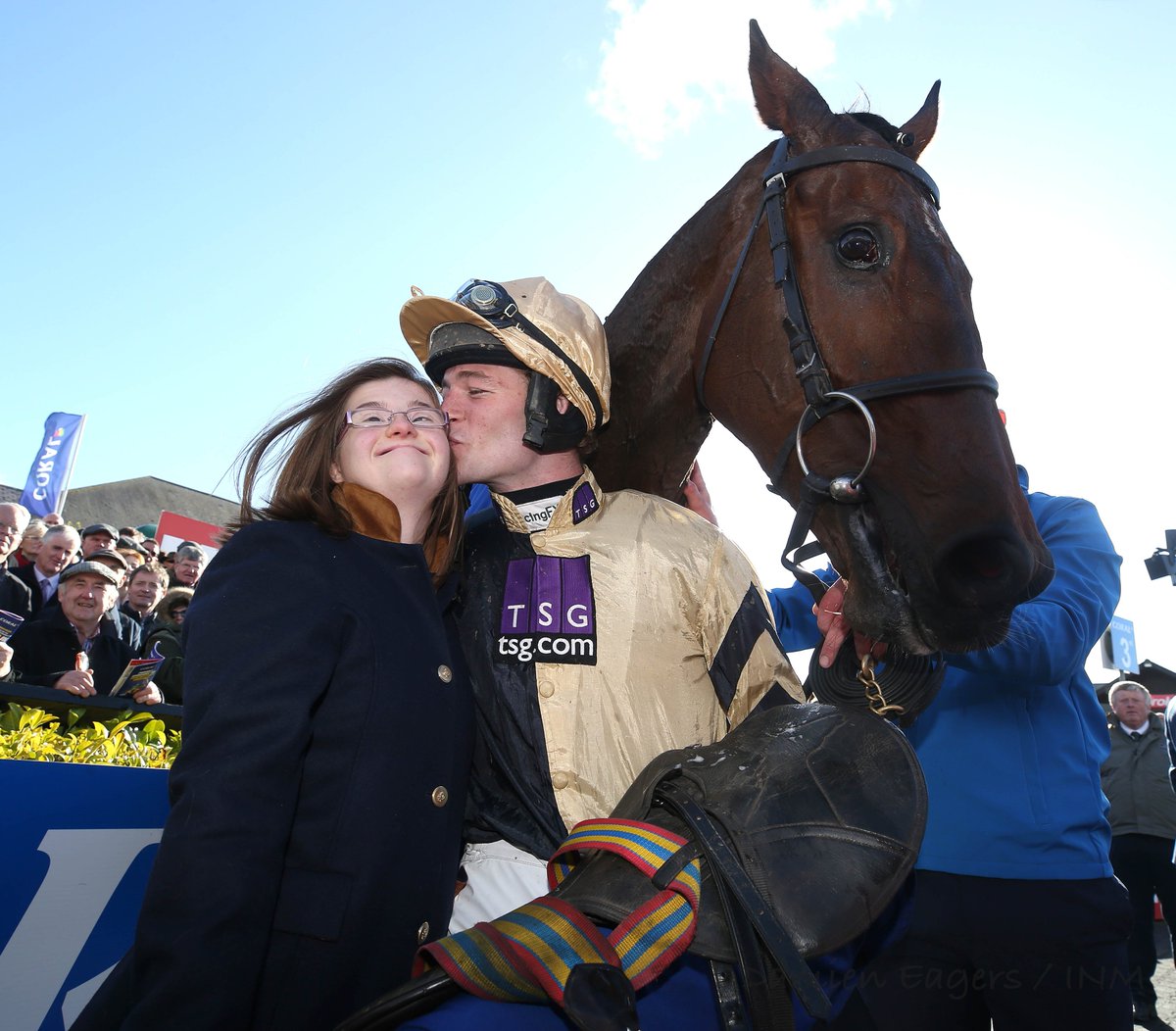 deagers's tweet photo. Love this pic of Jockey David Mullins @davym15 kissing his sister Kimmy after Bellshill won the Punchestown Gold Cup @punchestownrace @GoRacing https://t.co/5QTZUoMuTd