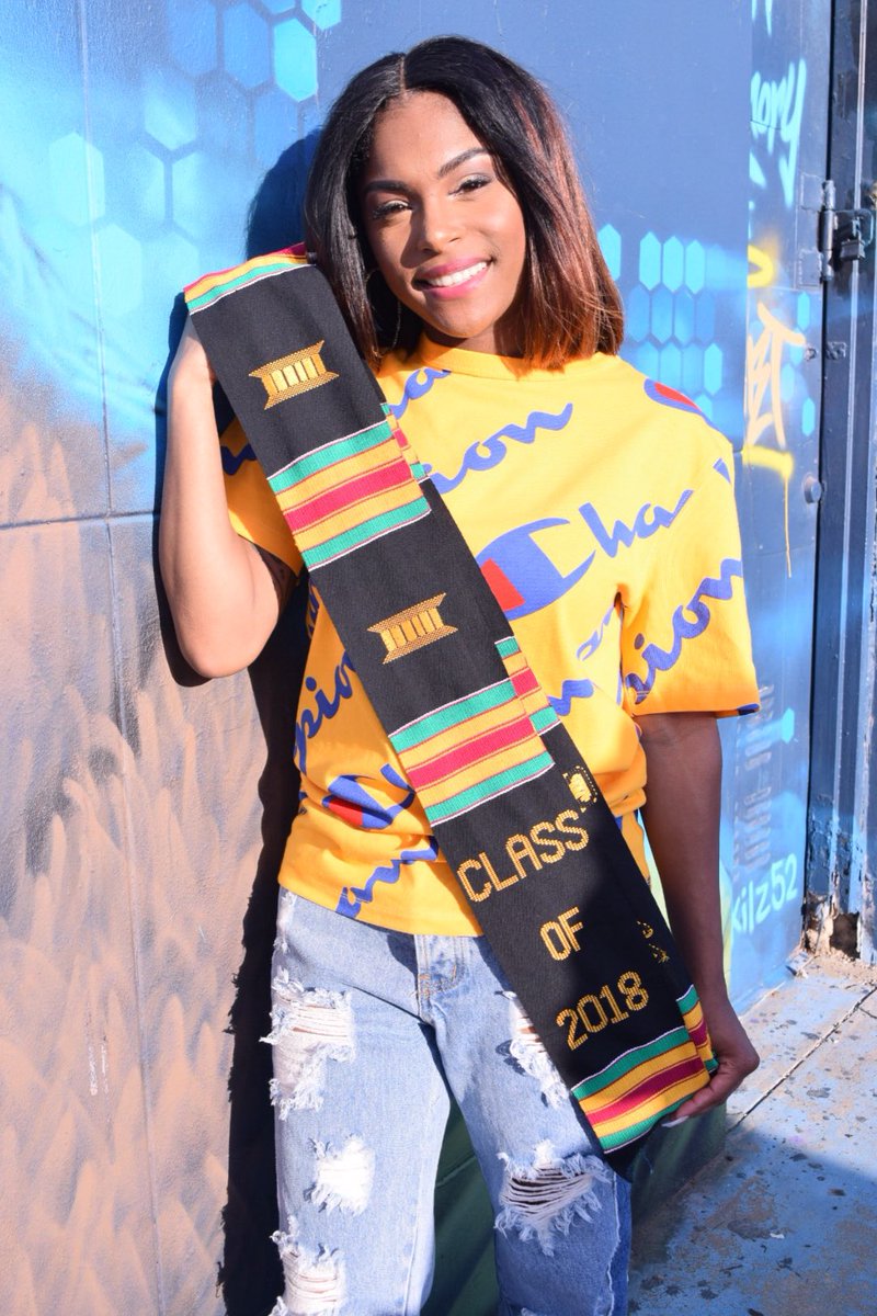Chassyyy_'s tweet photo. Commit to the LORD whatever you do, and he will establish your plans.
Proverbs 16:3
 
First in the fam to do it! 
🗣GOD I LOVE YOU AND THANK YOU. WITHOUT YOU I AM NOTHING, WITH YOU I AM SOMETHING! 🤞🏽🙏🏽. May 11, 2018 at 1pm I’ll be receiving my BBA degree 💓 #gradszn #CEOWAY https://t.co/KaYIANuxca