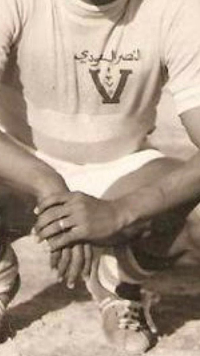 Oxyjen1957 Pa Twitter شعار نادي النصر الأول عند تأسيسه من قبل أحمد عبدالله بربري الله يرحمه الذي طمسه النصراويون كما يفعلون دائما في الحقائق وتزويرها هو عبارة عن نهر النيل الأزرق