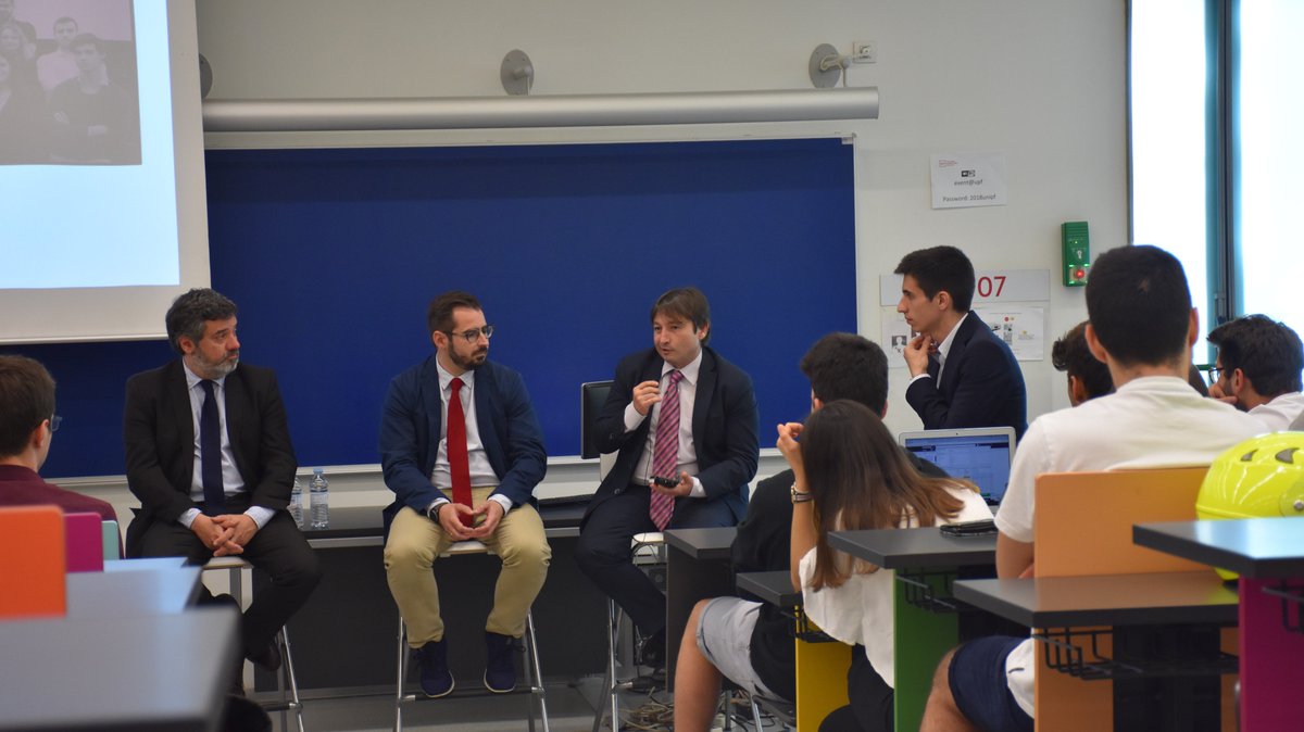 LigadeBolsa's tweet photo. Resumen parte 3 Conferencia "Gestionando nuestro dinero" @PompeuInvClub @joanld973 @UPFBarcelona @lizan_One2Quant @jcarostock @gpmbroker y @Kai_Torrella #Gesinter https://t.co/nJb4H9EiyL