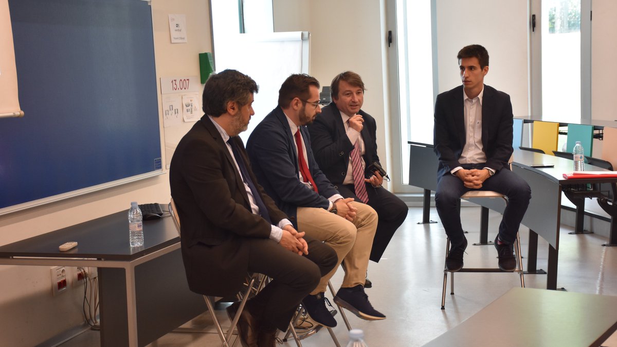 LigadeBolsa's tweet photo. Resumen parte 5 Conferencia "Gestionando nuestro dinero" @PompeuInvClub @joanld973 @UPFBarcelona @lizan_One2Quant @jcarostock @gpmbroker y @Kai_Torrella #Gesinter https://t.co/85dxcDCKjq