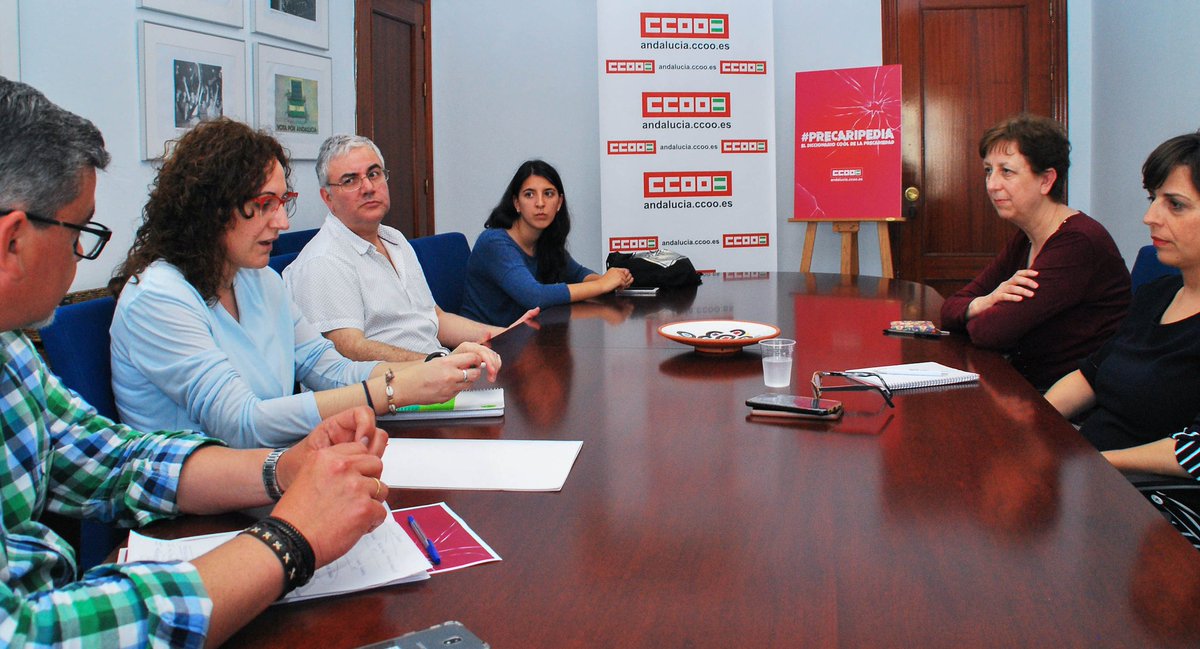 ccooandalucia's tweet photo. Esta tarde recibimos a lxs compañerxs de @HOAC_es en Andalucía para explicar la #PrecariPedia.

Aglutinando #LaFuerzaColectiva contra la precariedad que nos quieren imponer.

#TiempoDeGanar
#EsElMomento https://t.co/EVQMo61TFA