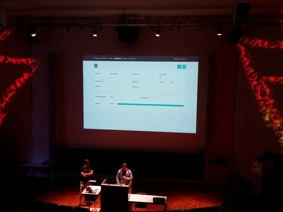 Our students present results of a joint project with the Ulmer Münster. The software supports the builders  in their work.
