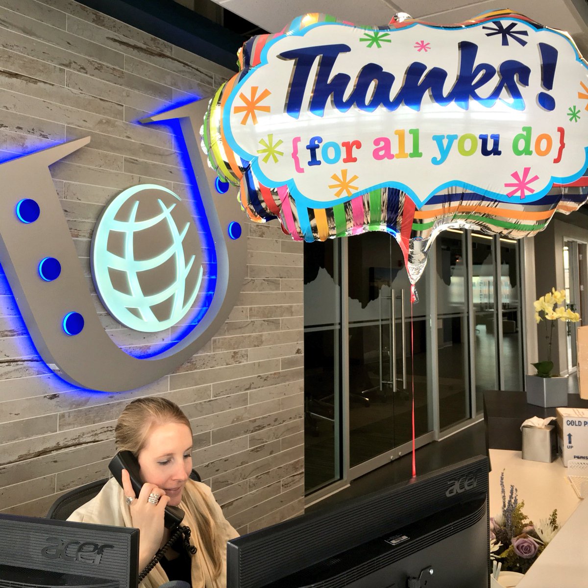 JasmineBHS's tweet photo. Blue Horseshoe has THE best receptionist on this planet 💙 don't @ me #AdministrativeProfessionalsDay https://t.co/cQCbwGi6k0