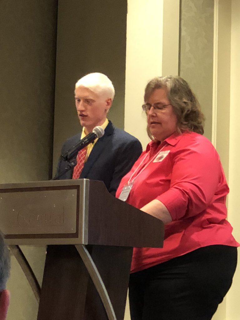 RRHolmes101's tweet photo. Tracy Whitehead of BLaST IU 17 gives a fabulous introduction for guest speaker Adam Blank at the 2018 Pen-Del Aer Conference in Harrisburg, PA. https://t.co/oKdX4cpEmM
