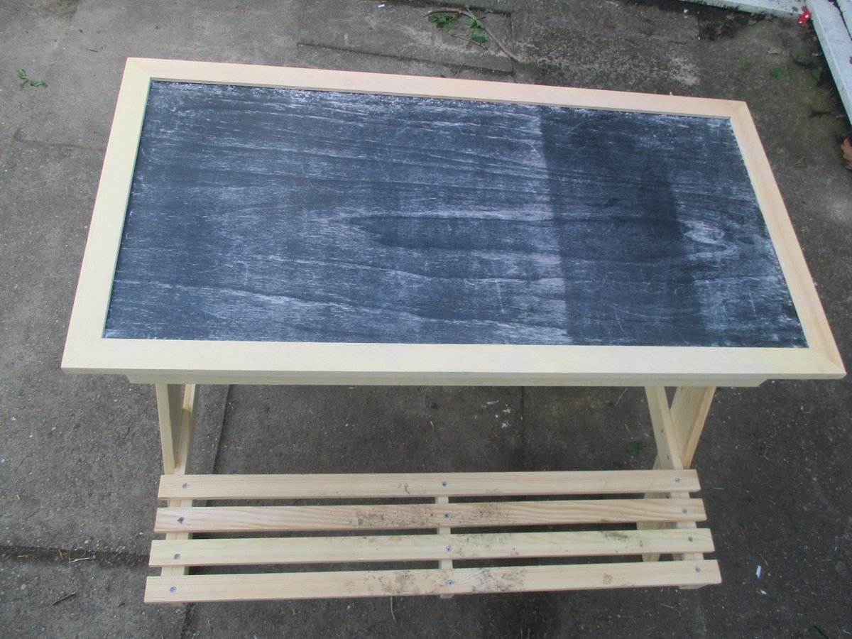 wybersoosc's tweet image. We need to say a huge thank you to Mr Stewart who has very kindly fixed our chalkboard table. We should be able to use it again soon #helpfuldad #hopeitstaysinonepiece