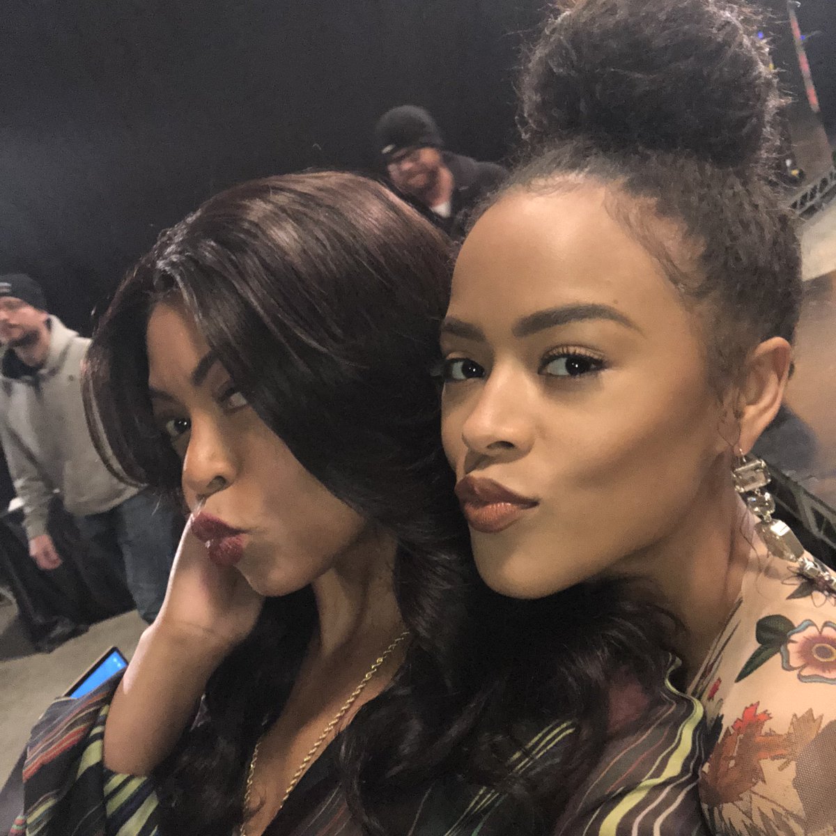 EmpireTVSeries's tweet photo. LIKE if you wish you were in this selfie with @TheRealTaraji and @Serayah! 😍 #Empire https://t.co/Tcq2XTMZUp