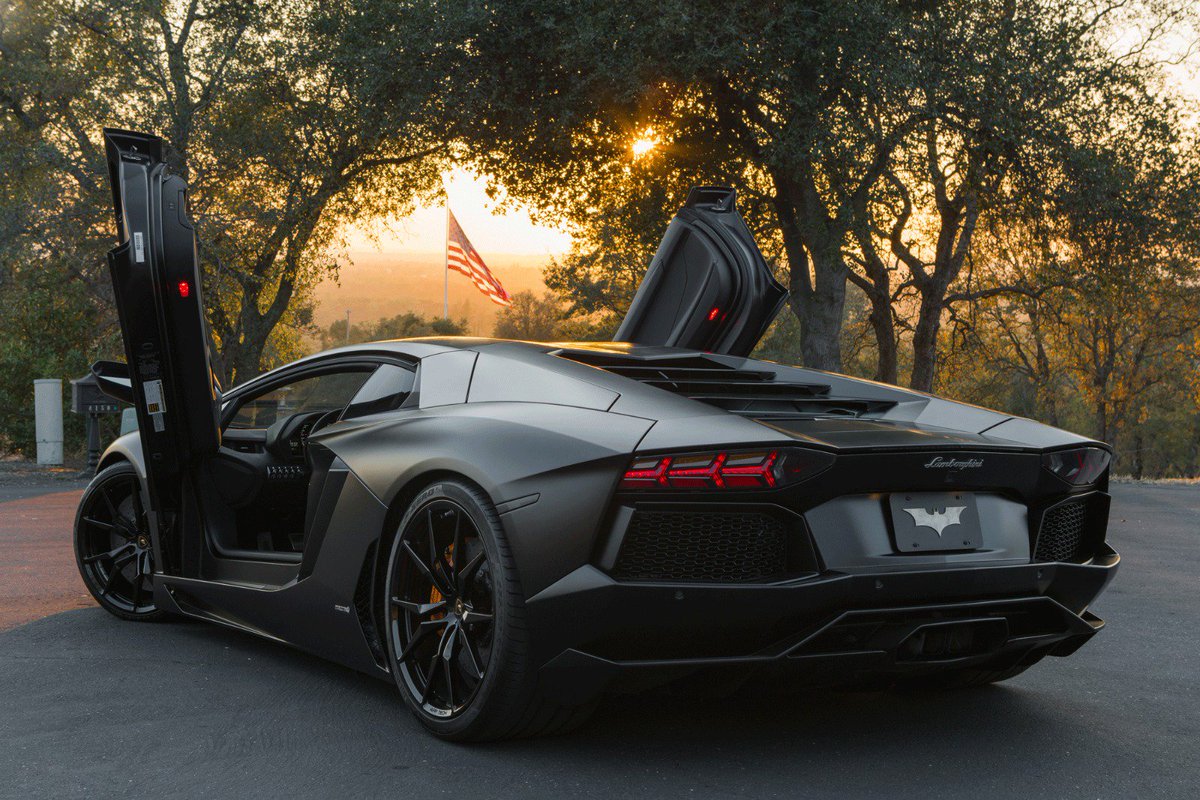 LamboTrade's tweet photo. 2013 Lamborghini Aventador LP700 Coupe 2-door with 5,200 Miles asking US $325,000.00.  Located in Loomis, California, United States, ships within USA: https://t.co/iSC0AekmBX