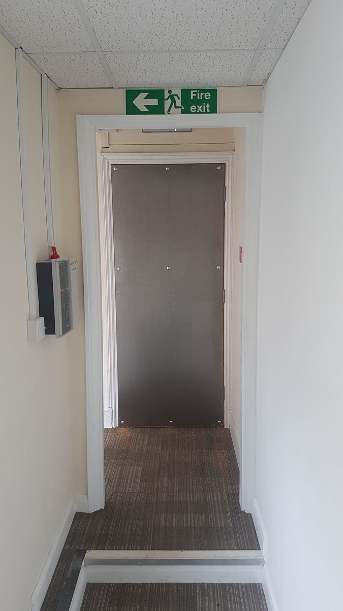 Ollie's Lock & Safe tweet media