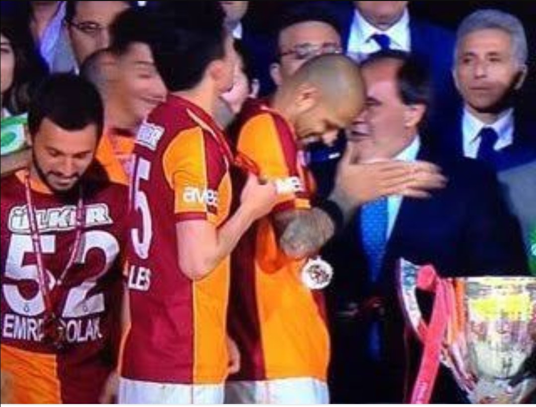 Cimbom'un Askeri zamanında ne güzel de yapmıştı gerekeni..

MAYISTA TEKRAR GÖRÜŞMEK ÜZERE !