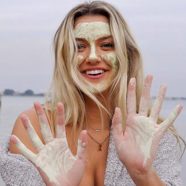 BSomethingUSA's tweet photo. You may be a fan of Matcha or Japanese tea ceremonies, but did you know that Matcha Green Tea Powder has great health and beauty benefits? 🍵Everything you've ever wanted to know about Matcha Green Tea Powder and more!💚 https://t.co/DiGYfwM7ME #matcha #diybeauty https://t.co/jtH1HUZGv7