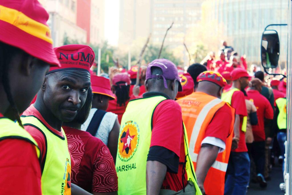 SAFTU_media's tweet photo. Today in [PHOTOS]
#SAFTUstrike 
#ScrapNewLabourLaws 
#DefendRightToStrike https://t.co/Mc09Y0reZ0