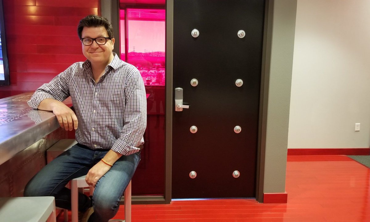 LovesOvenBrands's tweet photo. Indy Q&amp;A: Former Denver Post pot editor on the future of public marijuana consumption in Nevada https://t.co/eNMyzrBZne
#allthingsweed #nevada #lasvegas #mmj #marijuananews #CannabisCommunity #lovesoven https://t.co/PT5A2G8Gua