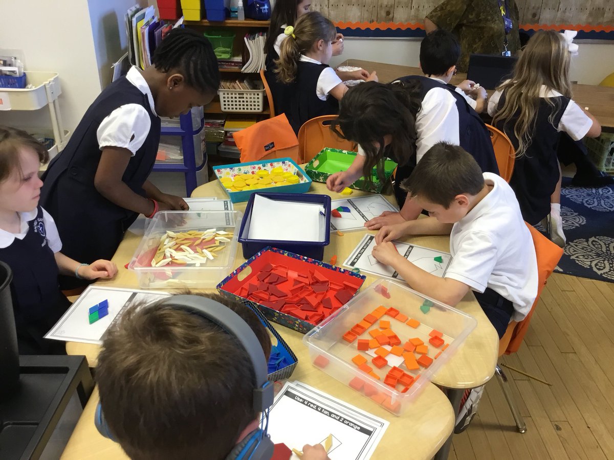 NicoleHubbs1's tweet photo. Geometry is all about shapes and their properties. Level 1 students sorted geometric shape cards by various attributes that each shape possessed and constructed 3-dimensional shapes, made of marshmallows and toothpicks.#learninginlevel1 #shms #mathfun https://t.co/kzFbbwslBY