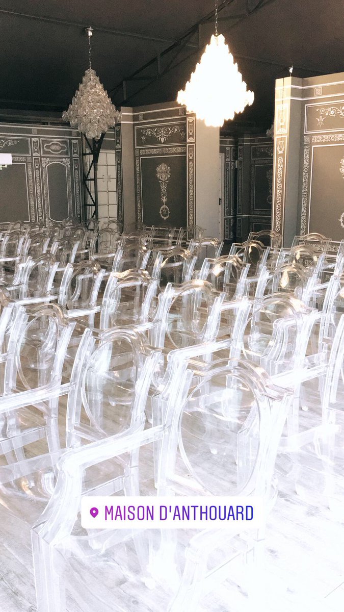FceLyon's tweet photo. La @Maisonanthouard nous reçoit ce soir pour la première #conférence de la commission #FCEinternationalspirit des #FCELyon #internationalnetwork #international #business #echanges https://t.co/K3AGT0sXYR