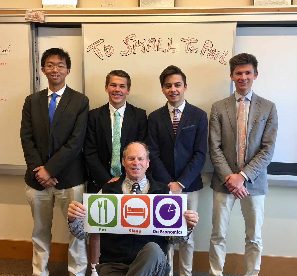 WestminsterCT's tweet photo. Westminster's team is tops in the state in its division!! The National Economics Challenge is the nation’s only high school economics competition. Over 11,000 students across the U.S. participate. The Council for Economic Education will host the final challenge in NYC May 19-21. https://t.co/Svldqd8FP7