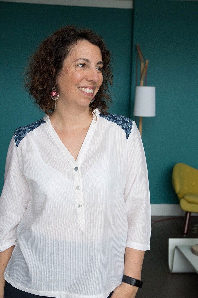 Ma blouse Miss Paulette de Gasparine - Avril sur un fil buff.ly/2HwloYs
