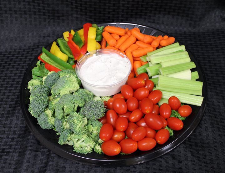 InTheBagLunches's tweet photo. Which tray would you reach for first? 
🍍🍓 or 🥕🥦 https://t.co/mXReXZE5EU