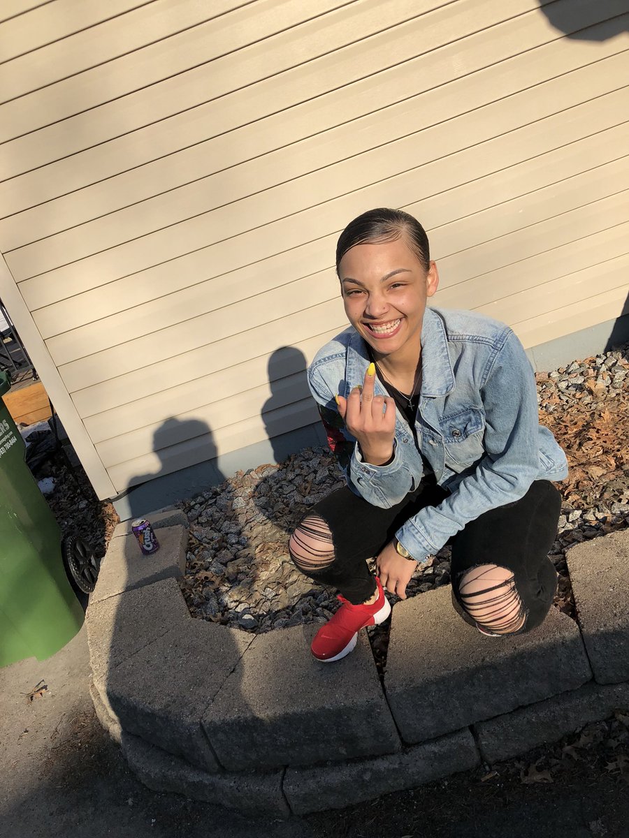 _LilDoDat's tweet image. member when you said you was better off without me? 🤧✨