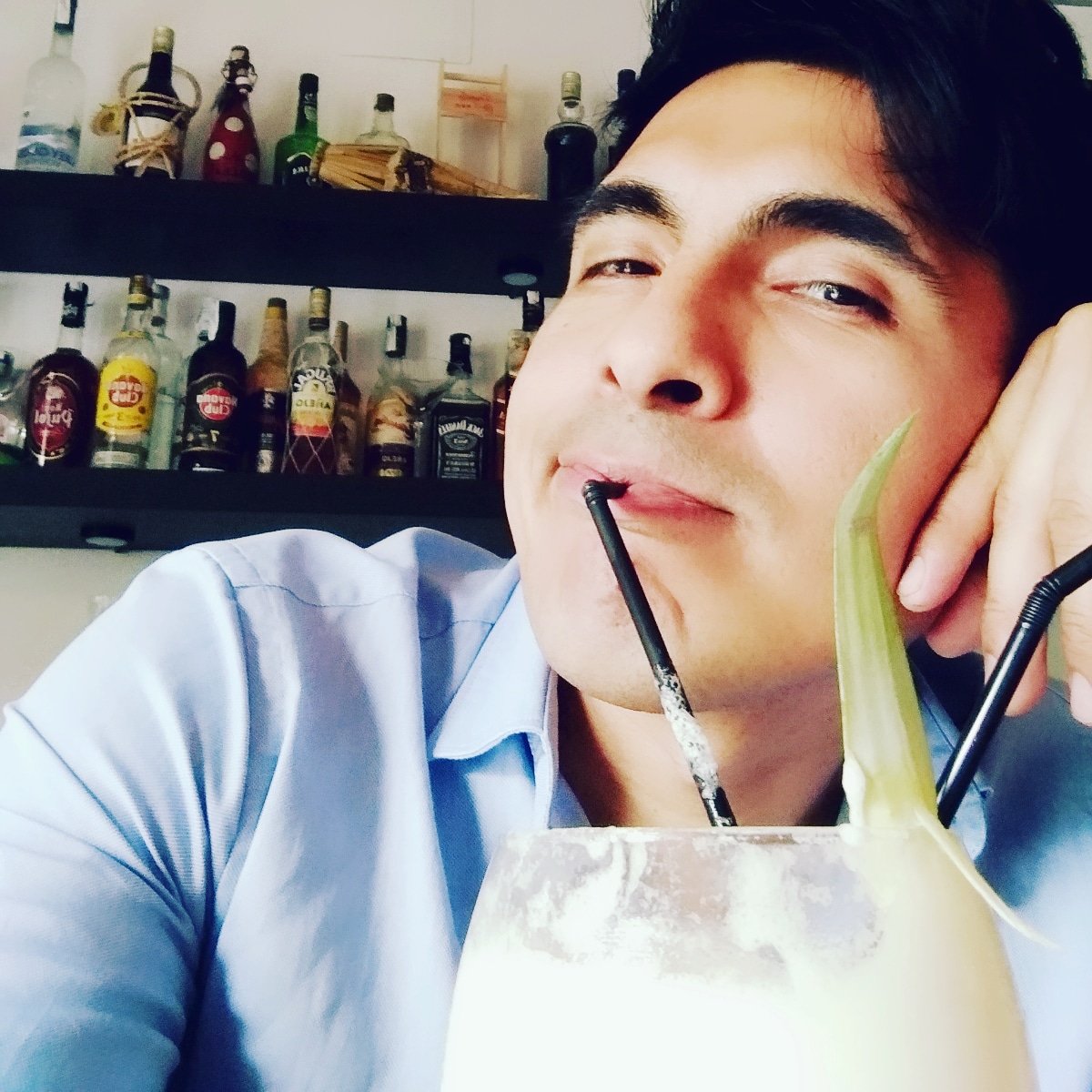 KawsaySami's tweet photo. Enjoying a delicious frozen piña colada https://t.co/FklpjBO4nB