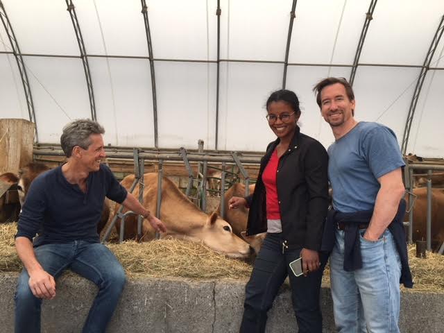 Prepping for the Sustainable Vanilla Initiative (SVI) General Assembly, April 26-27, but 1st a little bovine therapy with SVI team at <a href="/FoodLab_SFL/">Sustainable Food Lab</a> 's HQ in Vermont. bit.ly/2tAvjY8